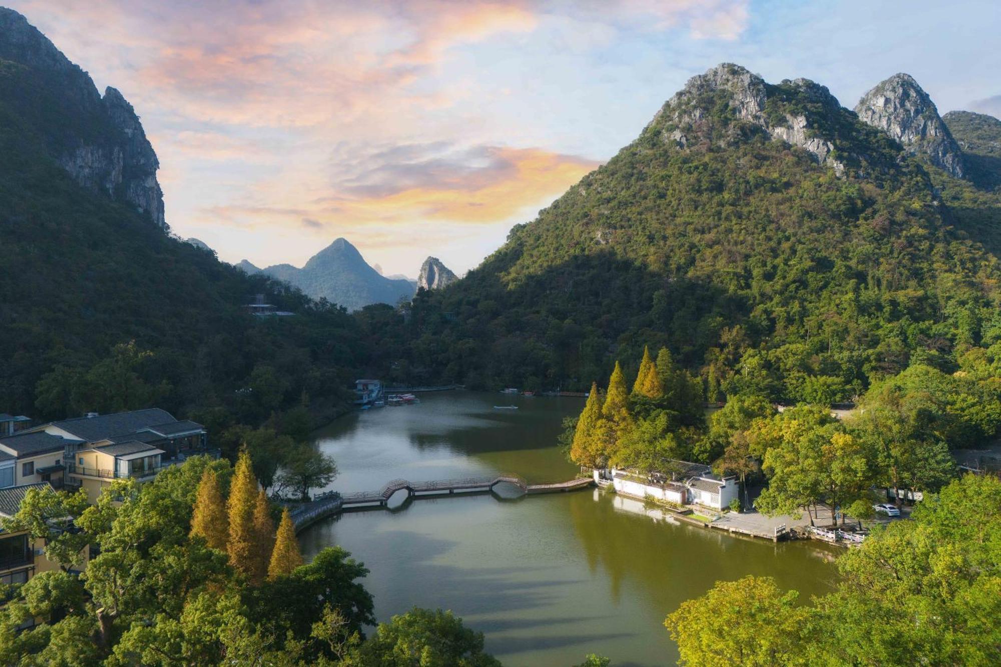 Guilin Heshe Lakeside Resort-Free Pick Up Service Stay Two Nights Exterior foto